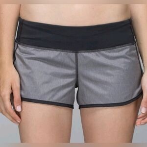 Lululemon Speed Short 2.5” Heathered Slate Deep Coal Size 4